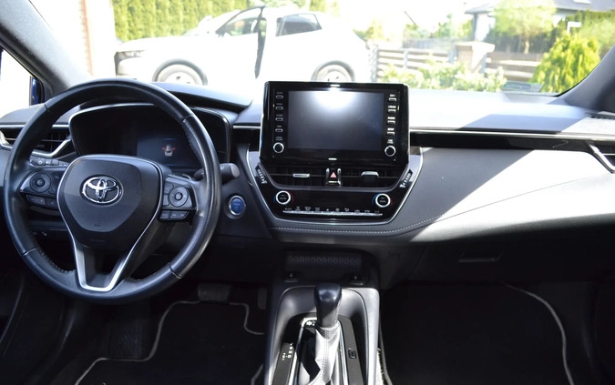 Toyota Corolla cena 74899 przebieg: 167650, rok produkcji 2019 z Sulęcin małe 46